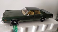 1977 Dodge Monaco Hunter Greenlight 1:18