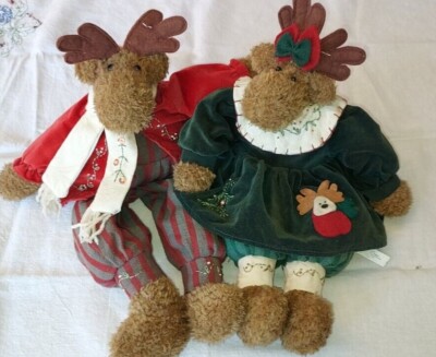 Delton Products Corp. Moose Couple 16 inches tall, Fine Collectables