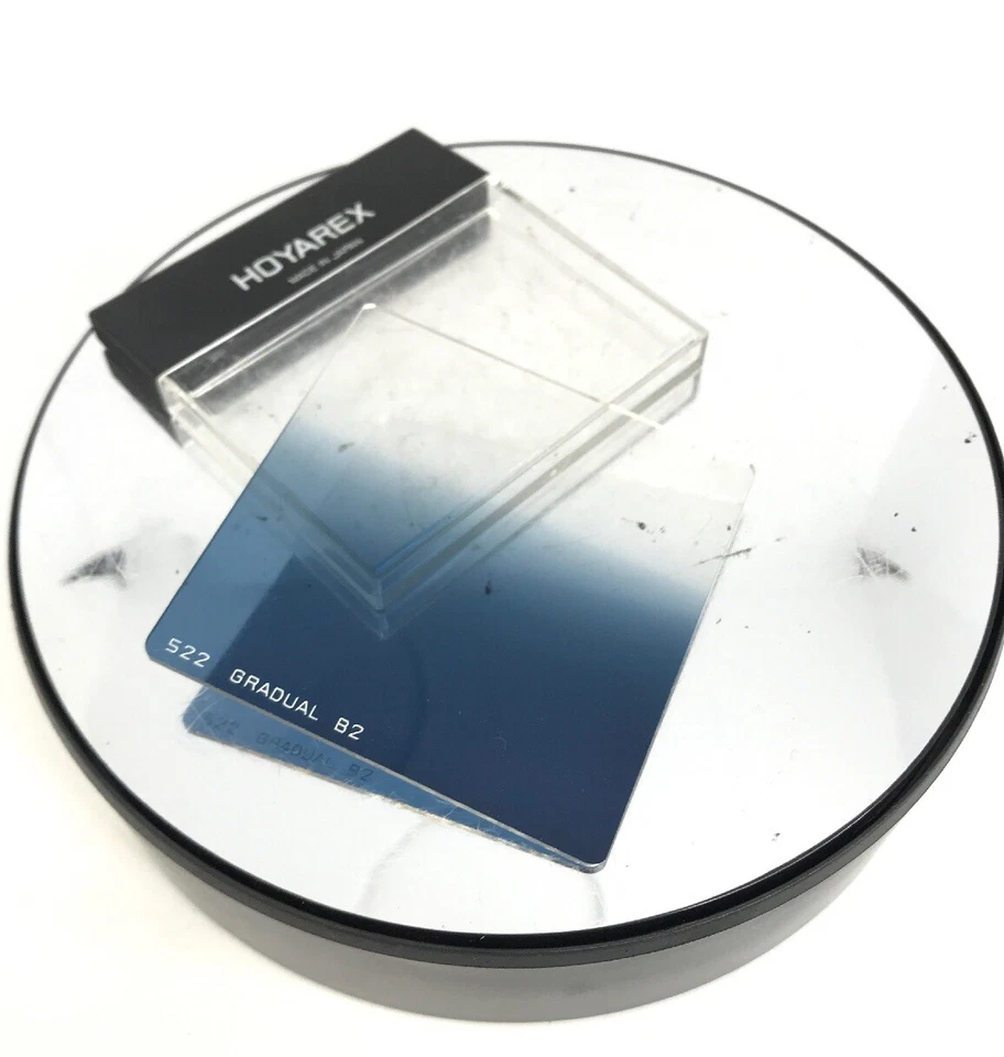 Hoya Hoyarex 522 Gradual Graduated B2 Blue color square filter 75X75mm ~m78 - Image 2 of 2