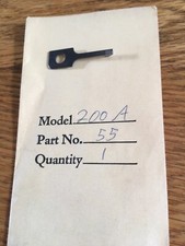 TRZCINA #55.  PIANINO ELEKTRYCZNE WURLITZER MODEL 200/200A NOS