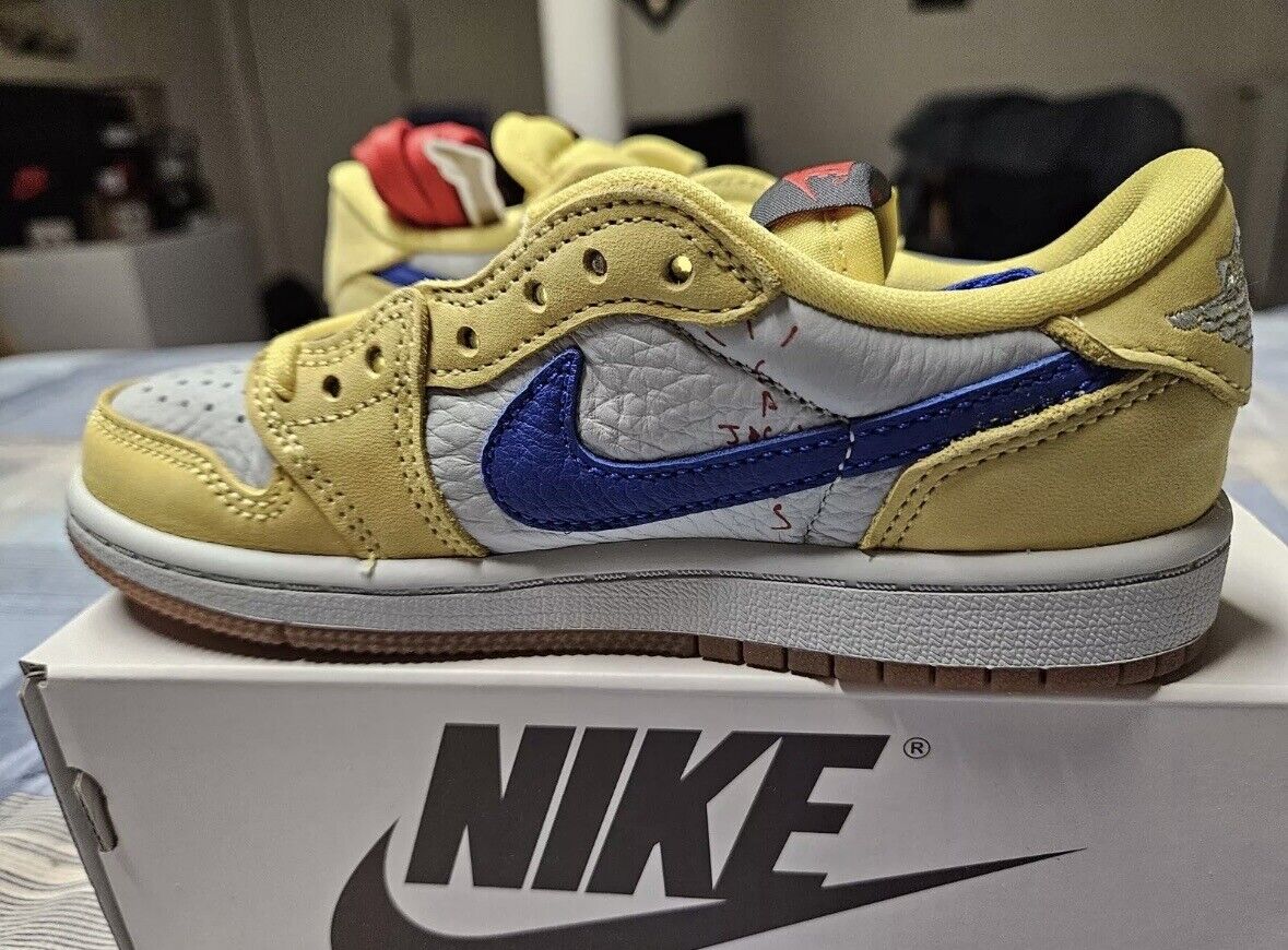 Size 12.5 C- Travis Scott x Air Jordan 1 Retro OG SP Low Size 12.5 C- Travis Scott x Air Jordan 1 Retro OG SP Low