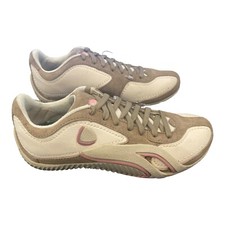 New Women's Leather Lace up Sneakers Size 6 U.S.  Cushe Groove Flyer Color Taupe