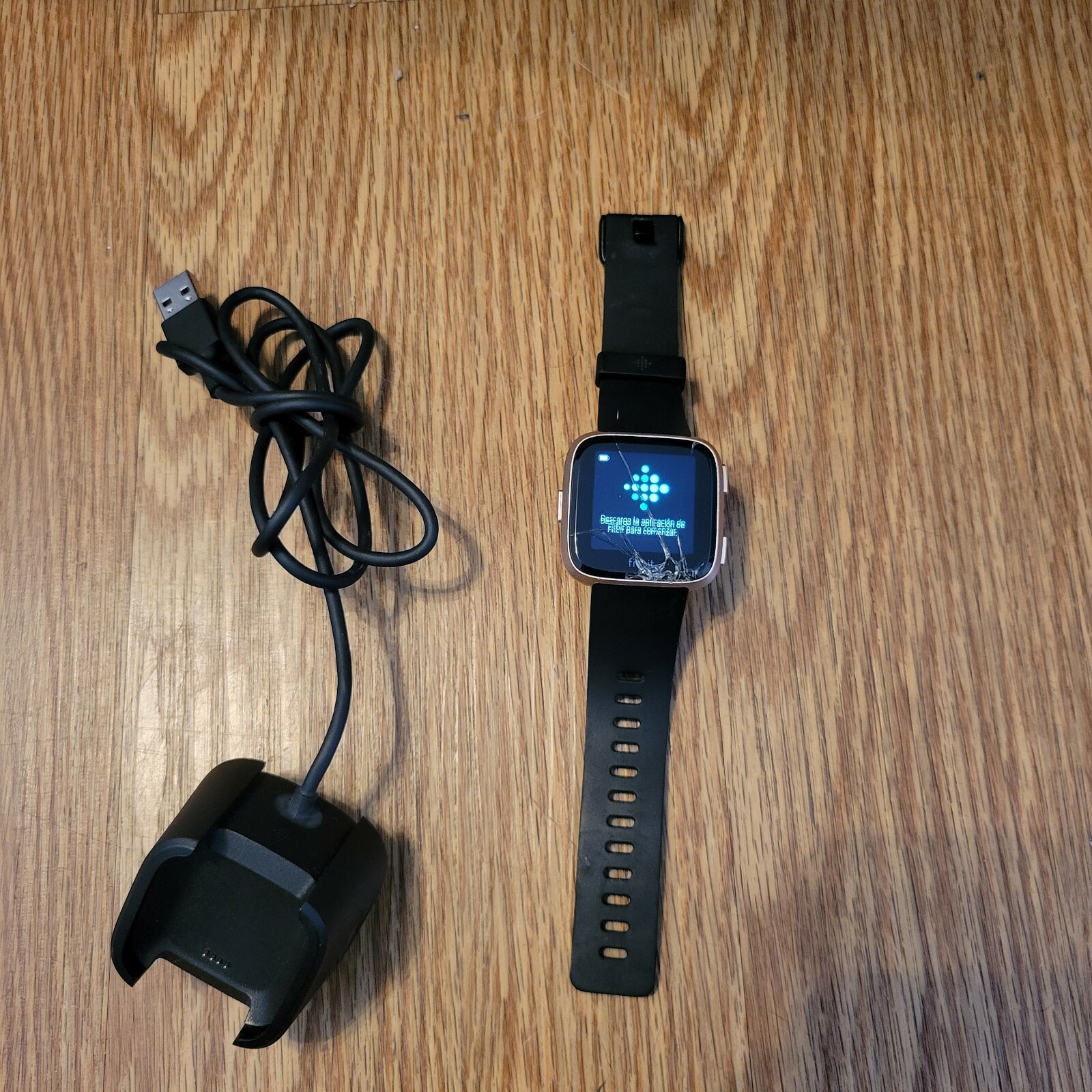 Fitbit Versa Special Edition Smart Watch Rose Gold Cracked Screen Works-image
