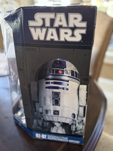 RARE Star Wars Interactive Astromech Droid R2-D2 Figure Brand New IN ...