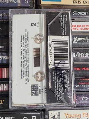 Twisted Sister – Under The Blade Cassette - Picture 2 of 4