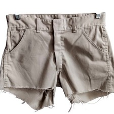 1970's Beige High-Waisted True Hippy 30W Vintage Shorts Frayed Hem Distress 30"