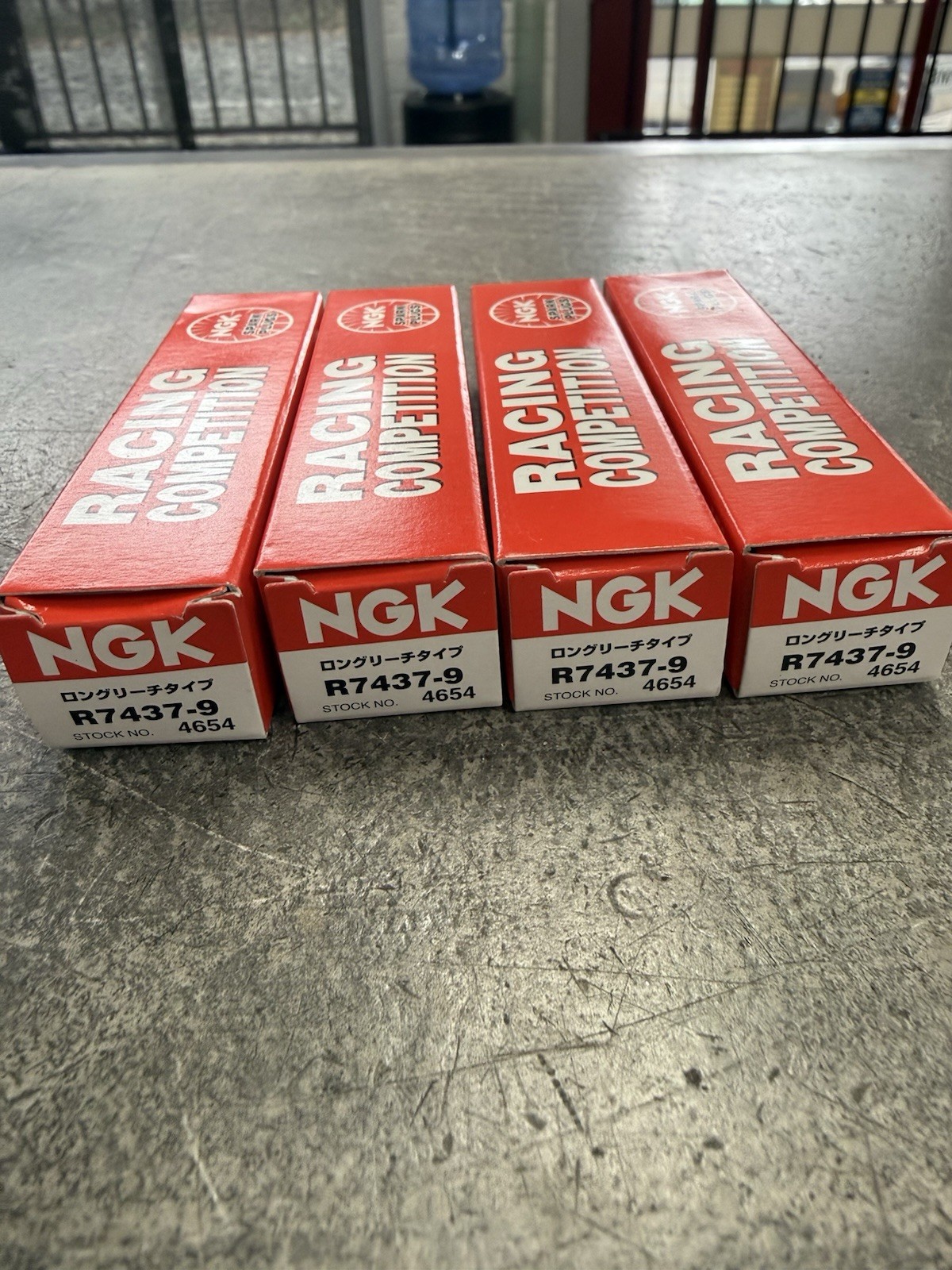 NGK R7437-9 x 4  Racing S/P suitable for VW Golf MK7  MK7.5 Audi A3 S3 TT  TTS