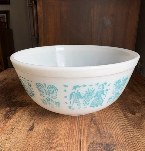 Vintage Pyrex Butterprint #403 Nesting Bowl, 2 1/2 Qt., Clean, No Chips