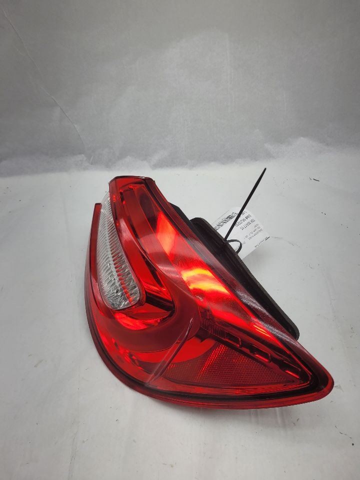 2014-2020 Maserati Quattroporte Right Quarter Tail Light LED OEM Nice OEM