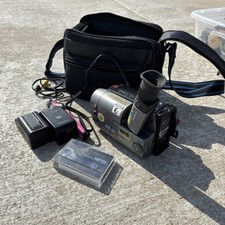 Sony CCD-TRV29 8mm Video8 Camcorder Camera VCR Player Video Transfer Bag Bundle