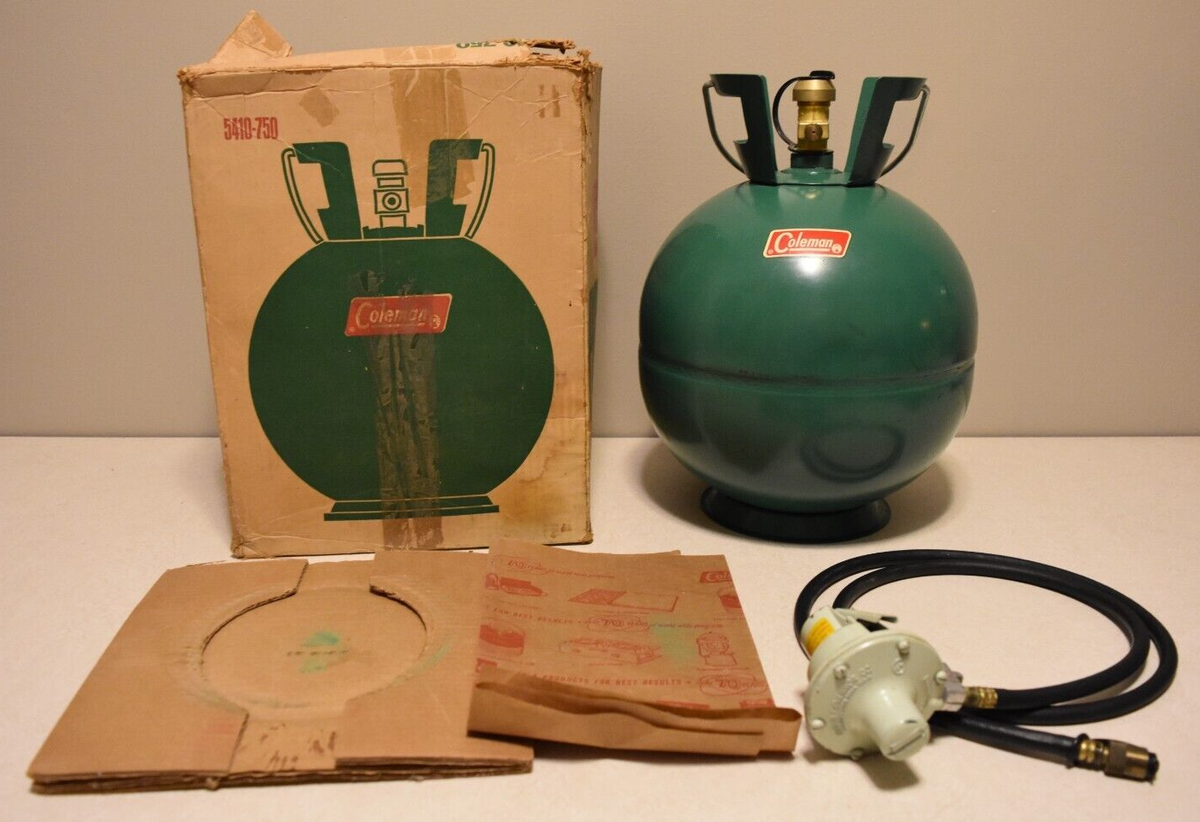 Rare Boxed Coleman Green WC-255 Round Ball Propane Tank 4-70 The