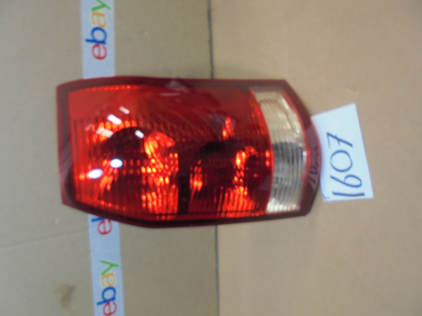 02 03 04 05 06 07 Saturn Vue PASSENGER Side Tail Light Used Rear Lamp #1607T