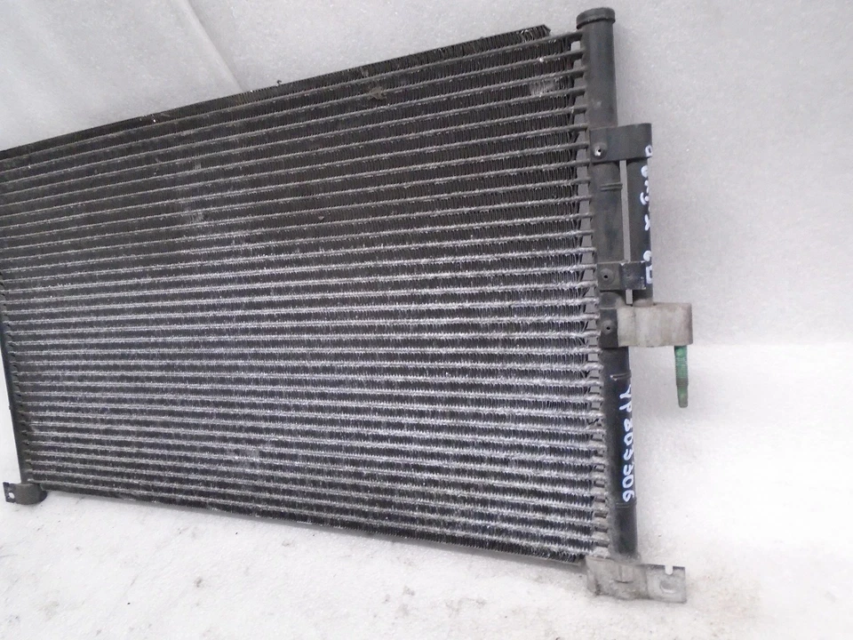 Оригинальный конденсатор кондиционера переменного тока 2002-2005 Jaguar X-Type VP803306 - Изображение 4 из 4