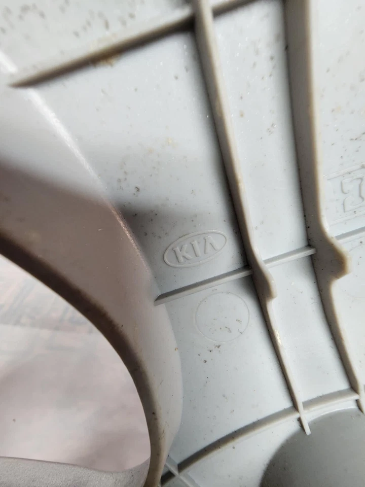 NOVO FABRICANTE DE EQUIPAMENTO ORIGINAL 15" tampa de cubo de roda prata 529602F600 para Kia Spectra 03-06 Spectra5 05-06 - Imagem 4 de 4