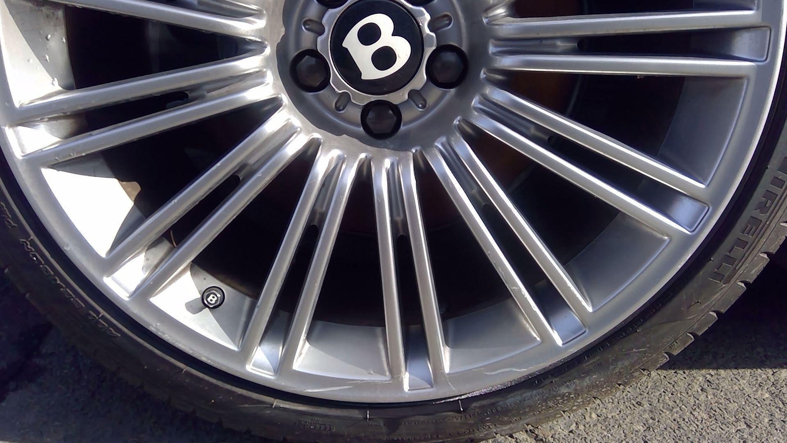 2010 BENTLEY FLYING SPUR SPEED - 20' 13 TWIN SPOKE ALLOY RIM 31K MILES