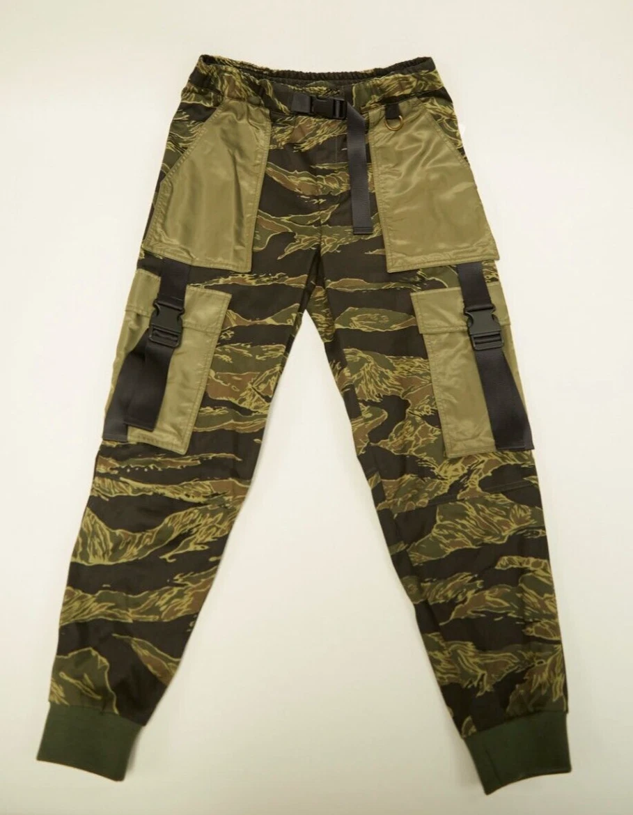 Camo shop pants hypebeast