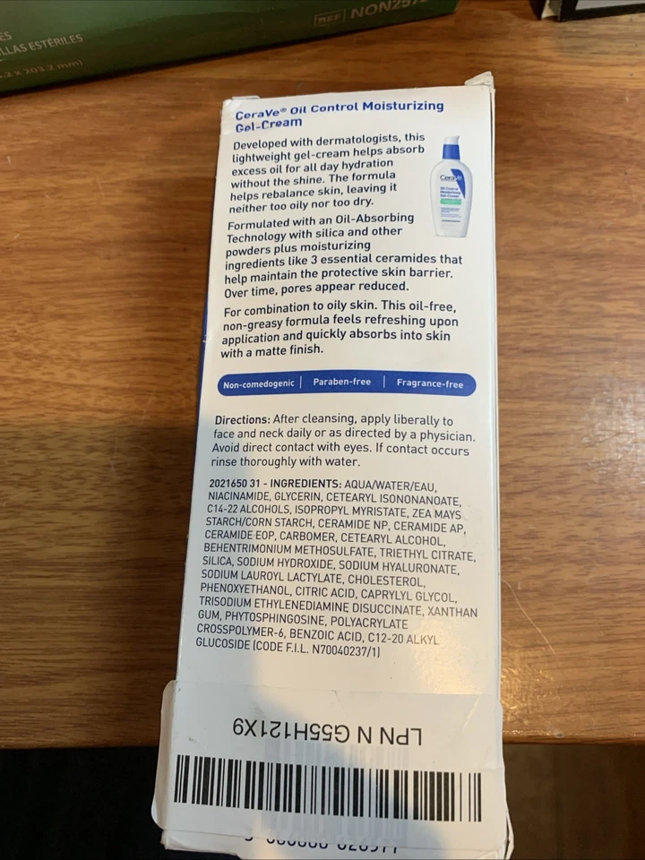 Gel-crema hidratante CeraVe Oil Control reequilibra la piel grasa 3 oz nuevo en caja Foto 2 de 2
