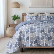 Blue Gray Chevron Heather Quilt Set King Size W/ 2 Shams Elegant Lightweight