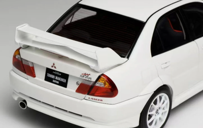 1/18 MotorHelix Mitsubishi Lancer Evolution IV Scotia White | eBay