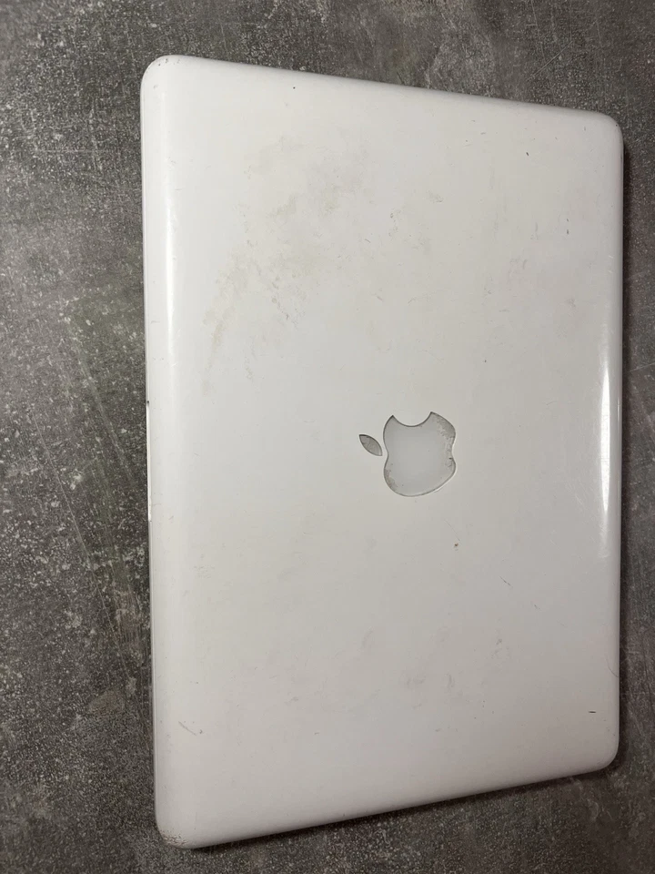 Apple MacBook Core 2 Duo 13 Zoll " White 250GB HD, 2GB RAM, macOS High Sierra - Bild 2 von 4