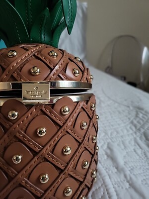 kate spade new york By The Pool 3d Pineapple Bag Clutch - Wood for