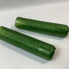 HUNT WILDE NOS BICYCLE GREEN HAND GRIPS-INDUSTRIAL APPLICATION GRIPS