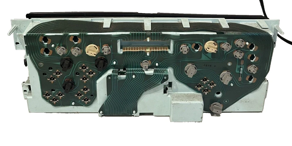 Cuadro de instrumentos velocímetro Chevy Silverado 1500 1995-1998 Foto 2 de 4