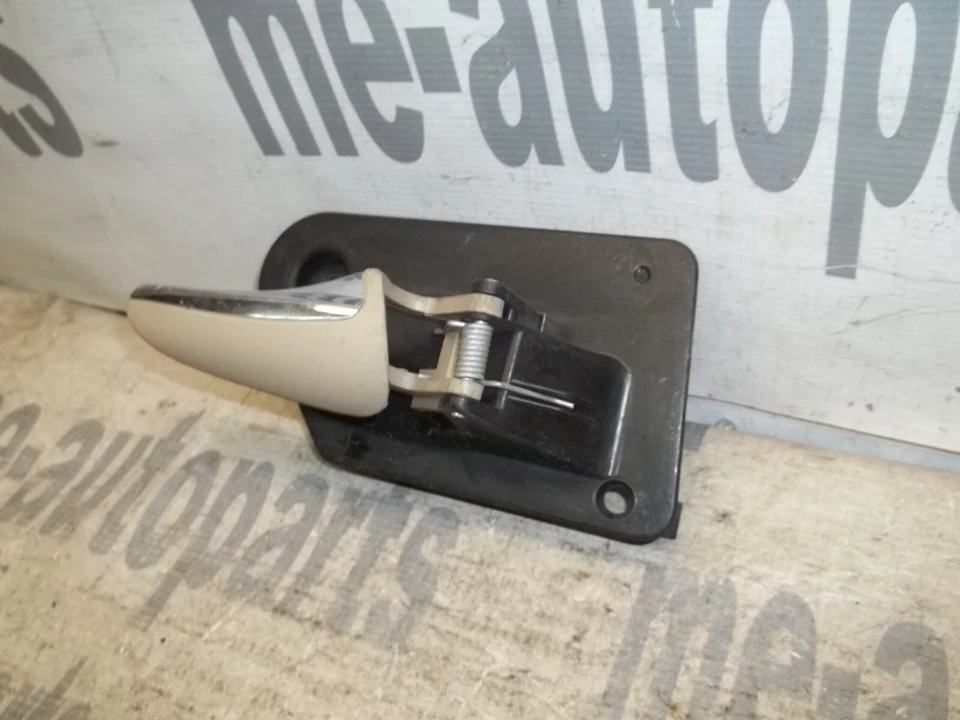 97-99 CADILLAC CATERA OEM LADO DERECHO PASAJERO TRASERO INTERIOR MANIJA PUERTA Foto 2 de 4