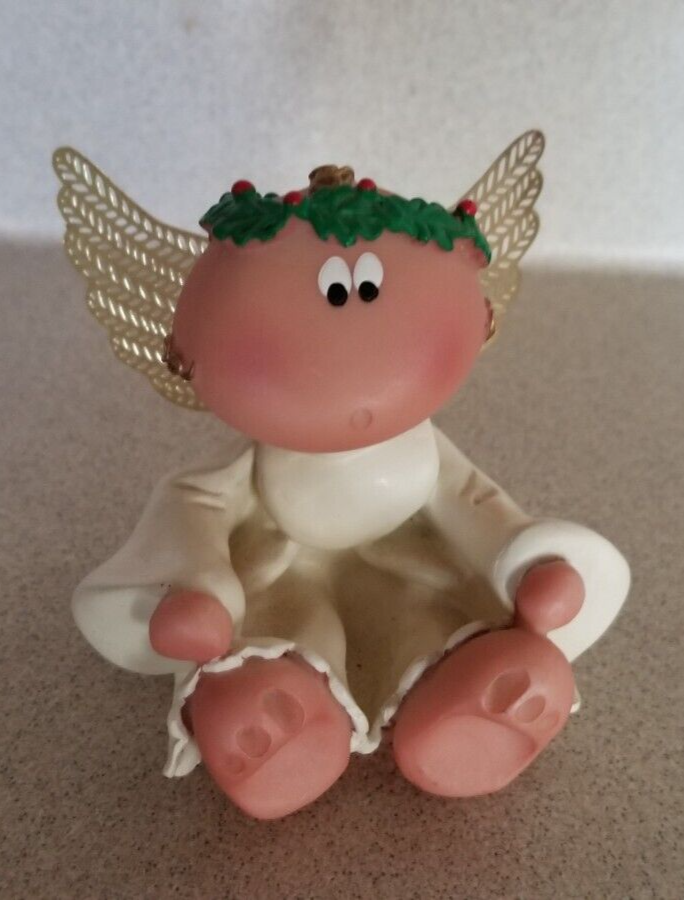 3 Kirk's Kritters Angels, 2001, 1 On Phone, 1 Holding Candy, 1