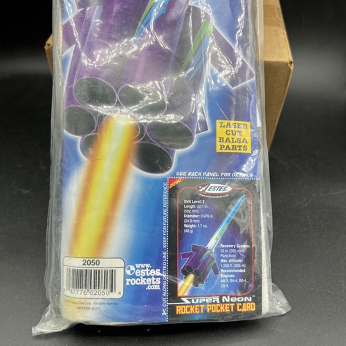 Estes #2050 SUPER NEON Model Rocket Kit - RARE - 22.5” - Picture 5 of 8