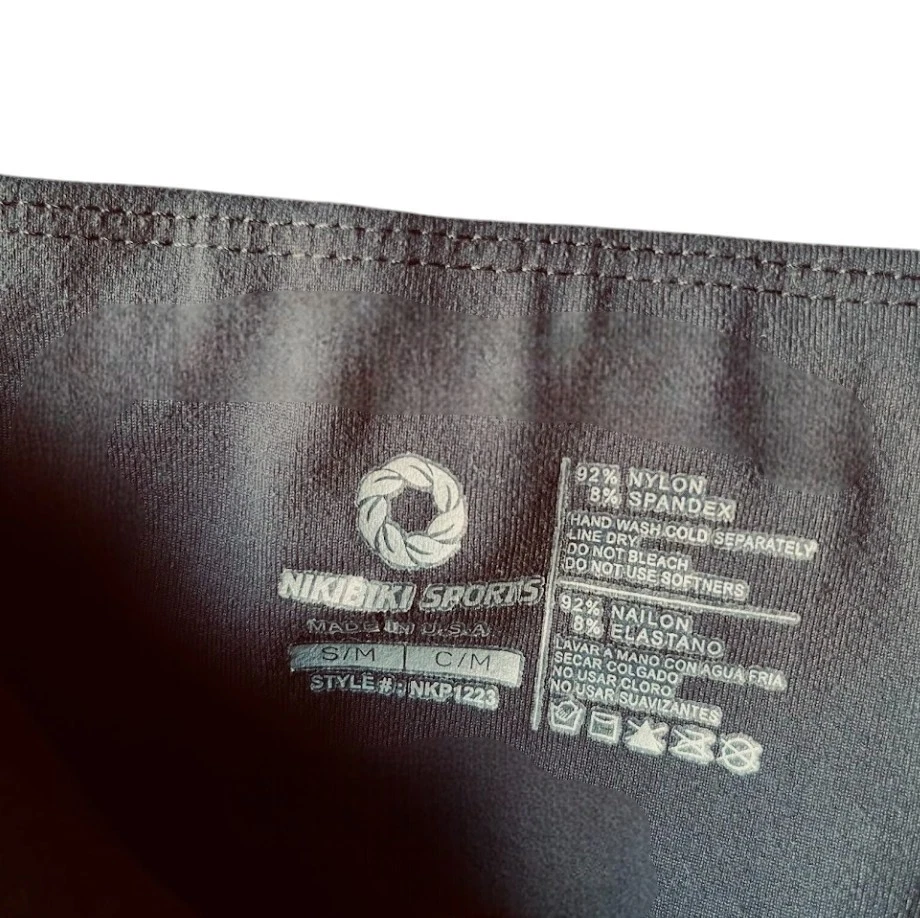 Leggings Nikibiki Sports Capri Preta P/M Yoga Ativa Athleisure Jogging - Imagem 3 de 4