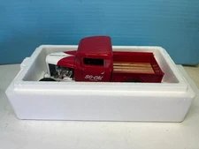 1/18 ACME 1932 FORD HOT ROD PICKUP TRUCK SO-CAL RED AND WHITE 1 OF 500