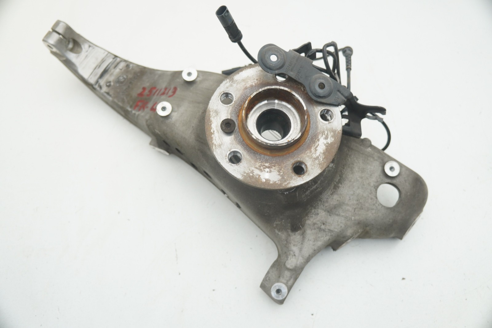 Front Left Spindle Knuckle Hub Wheel Bearing 31216858213 OEM BMW i8 2014-20