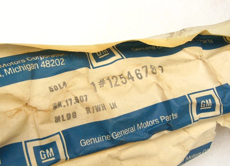 Chevrolet Blazer 1995-1997 NOS GM OEM LH rueda trasera moldura 1996 95 96 97 4,3 L Foto 3 de 3