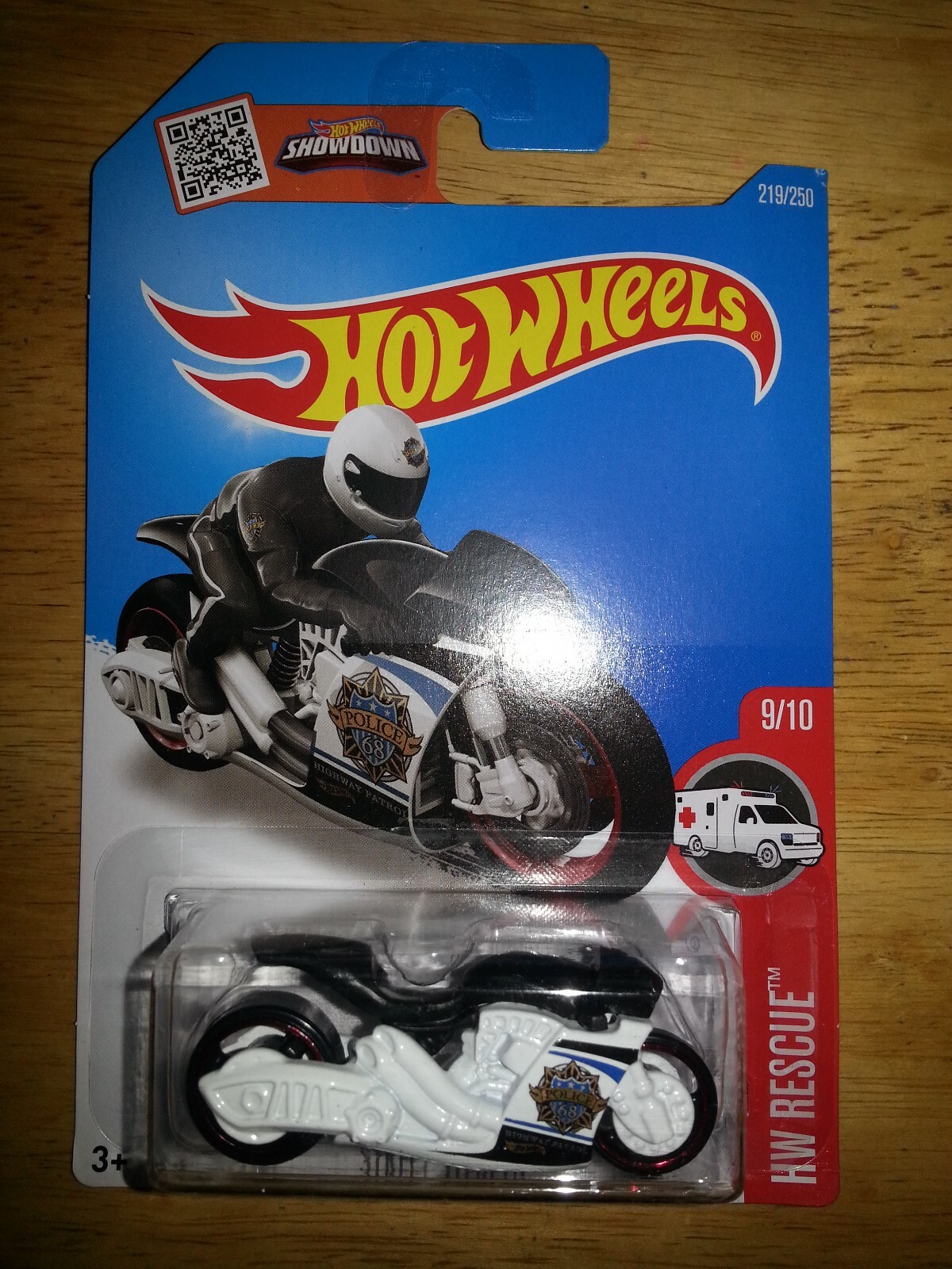 Hot Wheels 2016 Street Stealth #219 HW Rescue