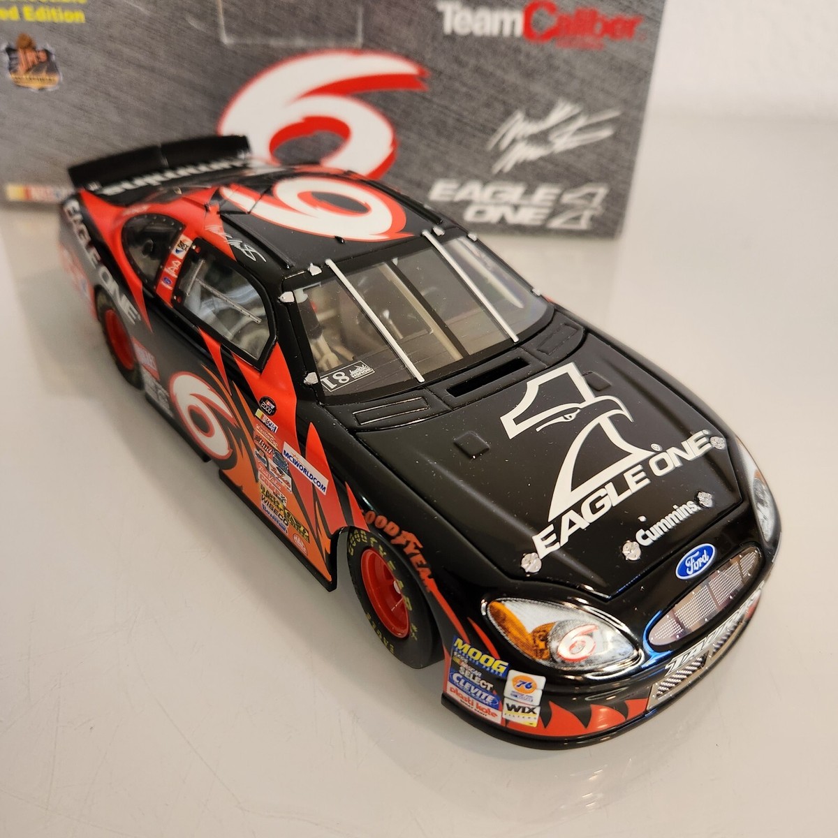 Mark Martin #6 Eagle One 2000 Taurus 1:24 Team Caliber