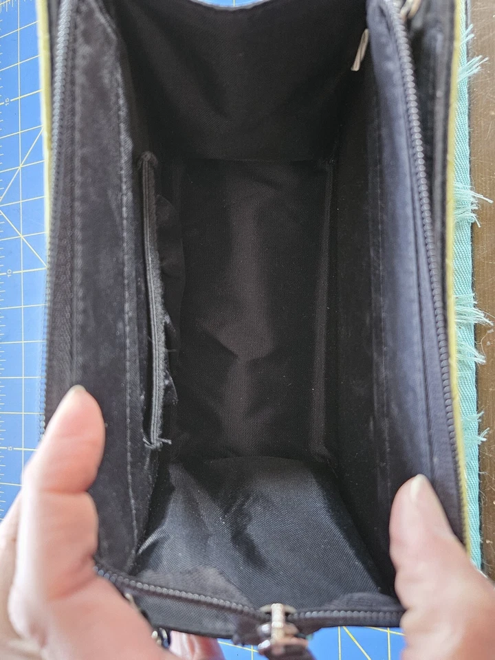 Bolso Base Miche Petite Negro Plata Herrajes (Mango de Cadena) Estilo Clásico, Lima Foto 3 de 4