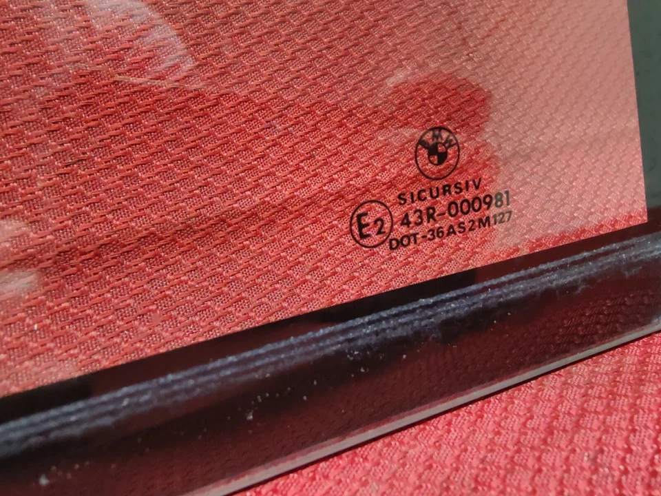 BMW 525 528 530 540 1997-2003 PUERTA TRASERA DERECHA CUARTO CRISTAL VENTANA OEM Foto 3 de 4