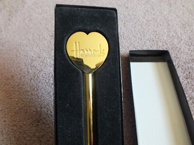Harrods　KNIGHTSBRID GE Collectible Harrods Knightsbridge Letter Opener Gold Tone 6