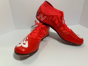 red new balance spikes