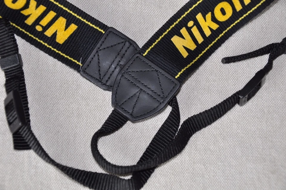 Shoulder/Neck Sling Strap Belt for Nikon Camera D7000/D5000/D3100/D3000/D90/D70S - Image 2 of 4
