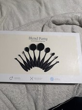 Vanity Planet Makeup Brushes - Blend Party - 10 pc Oval Makeup Brush Kit - Black