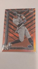 2025 Topps Update Series AARON JUDGE #US86 HOLIDAY FOIL YANKEES! LEGENDS UNITE