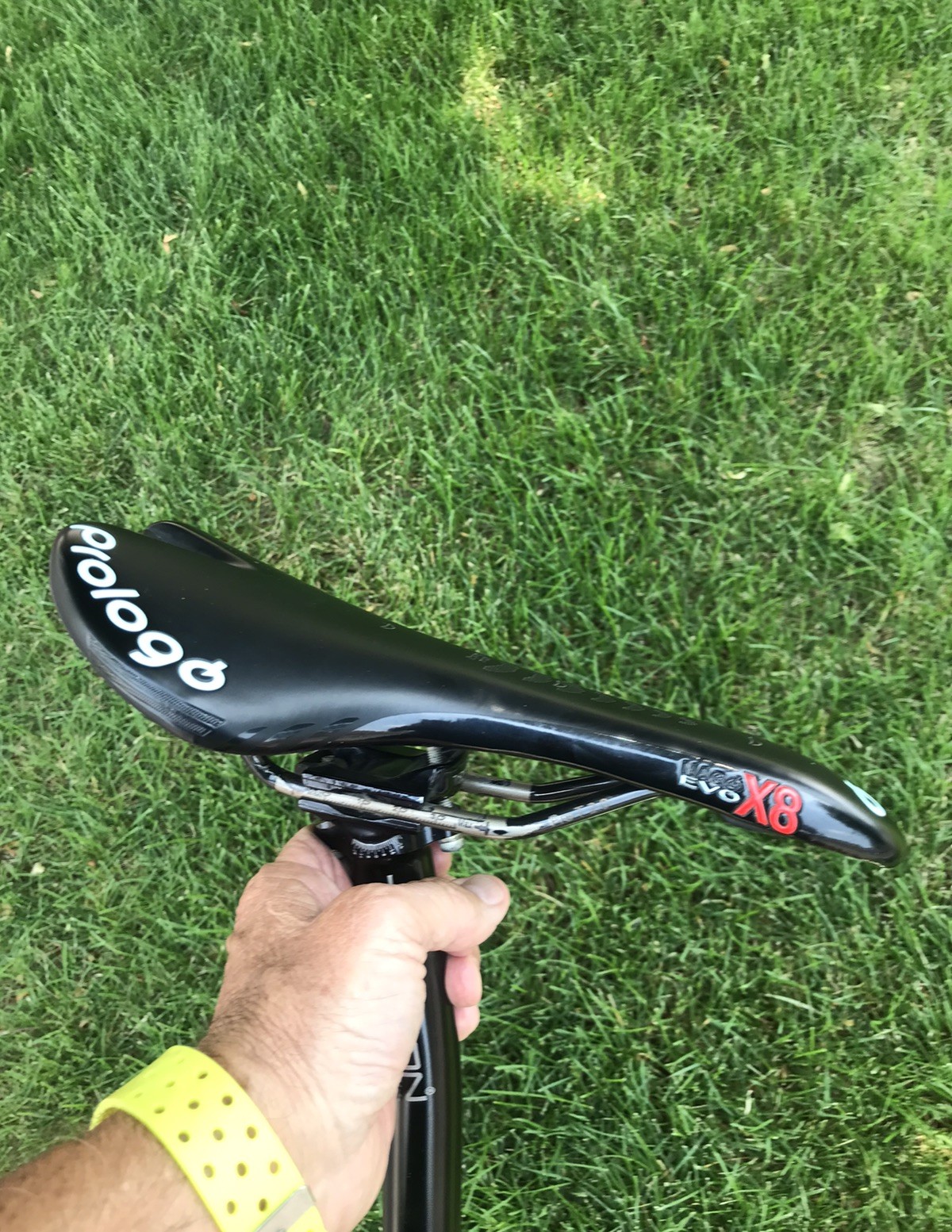 Selle Prologo Nago Evo X8 Rouge - Rails Titane 1.4 - Pour Vélo Route Ou VTT - Occasion
