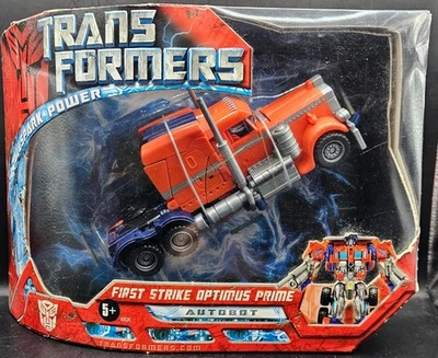 Hasbro Transformers Movie 07 Voyager Class First Strike Optimus Prime Neu - Bild 1 von 4