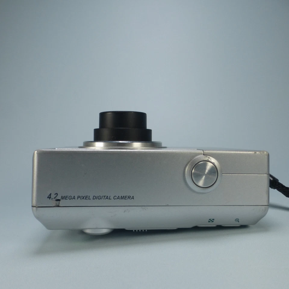 Polaroid Digital Camera PDC 4350 4.2MP Silver Tested - Image 4 of 4