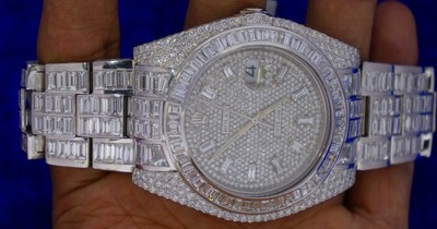 baguettes watch