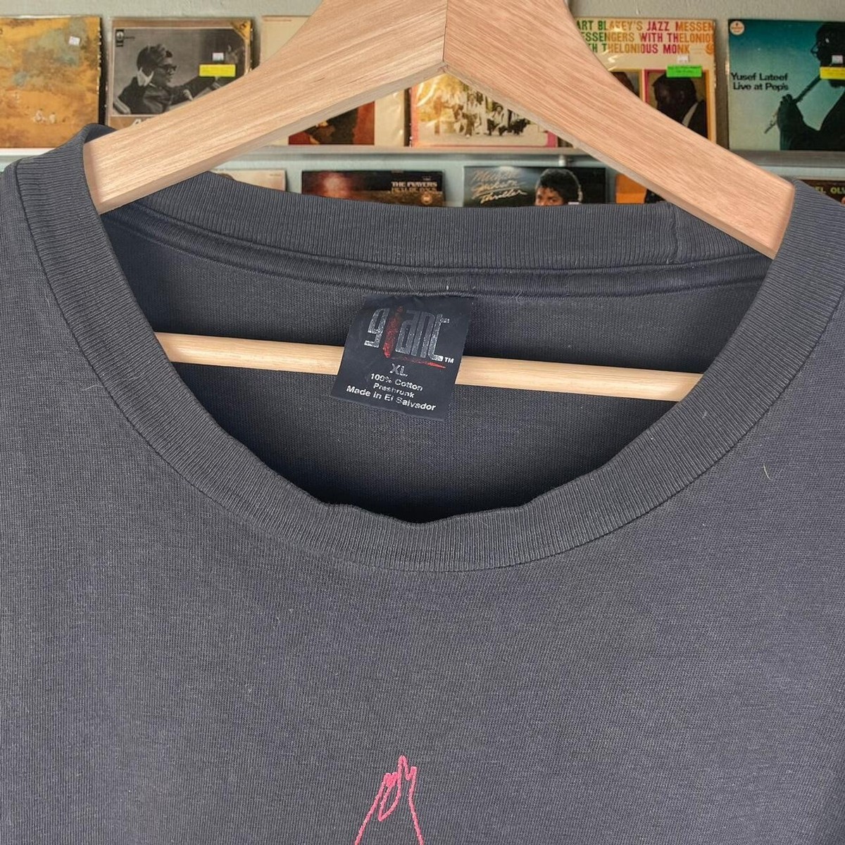 Vintage 1996 Kurt Cobain The End of Music Nirvana Star Giant Tag T