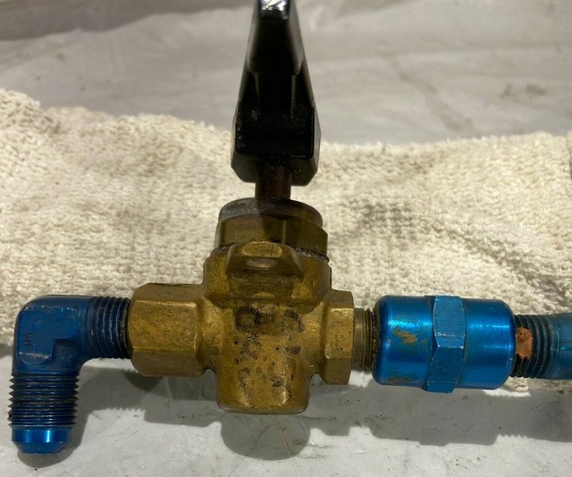 Cessna 150 Fuel Valve Shut off PN 04118035 for sale online eBay