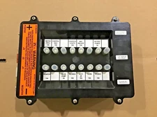 Grayhill 91YY5050-1 12V Marine Plastic 11 Breaker Unit Only  1700681 *USED*